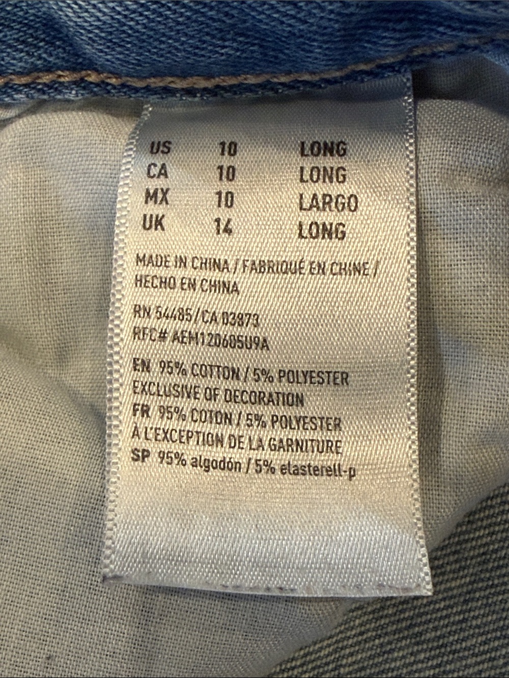 American Eagle Mom Jean - Picture 7 of 11